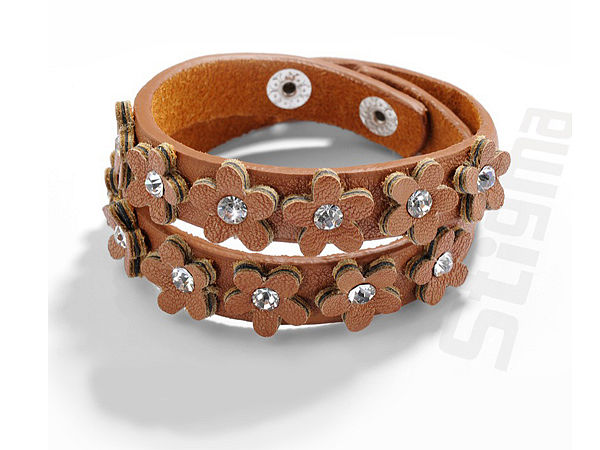Romantisches Lederarmband mit Blüten*