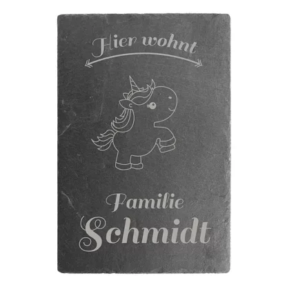 Schild "Hier wohnt..." mit Namen und Einhorn 30 x 20 cm*